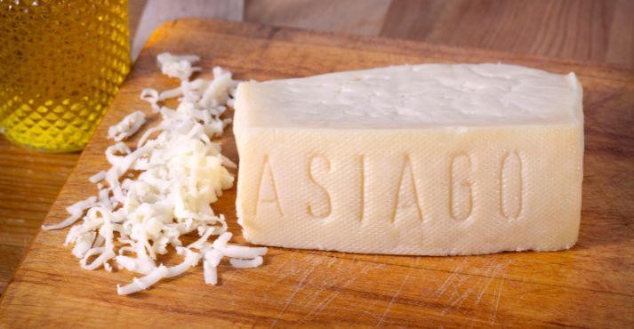 Shredded-block-of-asiago-cheese