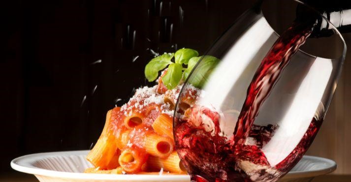 cabernet-sauvignon-paired-with-tangy-and-cheesy-pasta