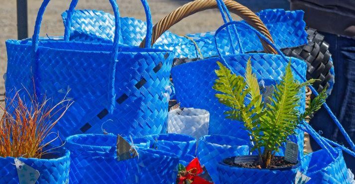 Upcycled-plastic-thatch-bags-that-can-be-recycled