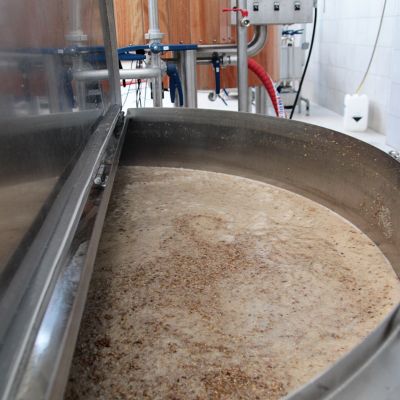 What is Beer Lautering? Understanding the Brewing Process