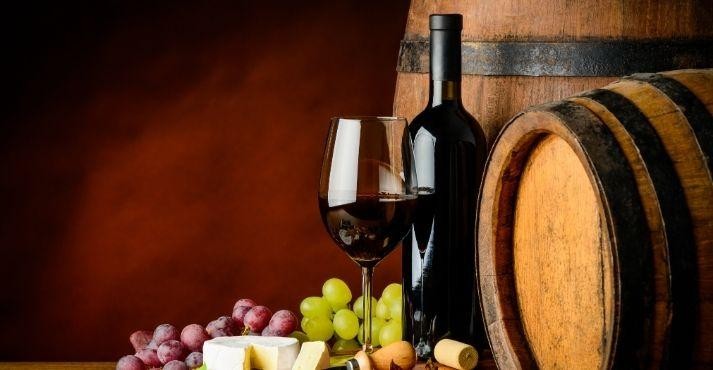 Cabernet-Sauvignon-wine-bottle-with-cheese-and-grapes