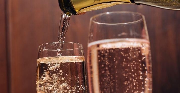 Prosecco-sparkling-wine-being-poured-in-a-glass